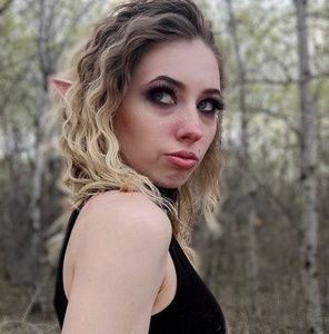 Meet your Posher, Alexandra